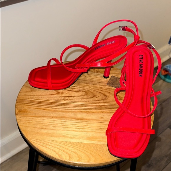 Steve Madden Shoes - Steve Madden Vibrant Red Heels